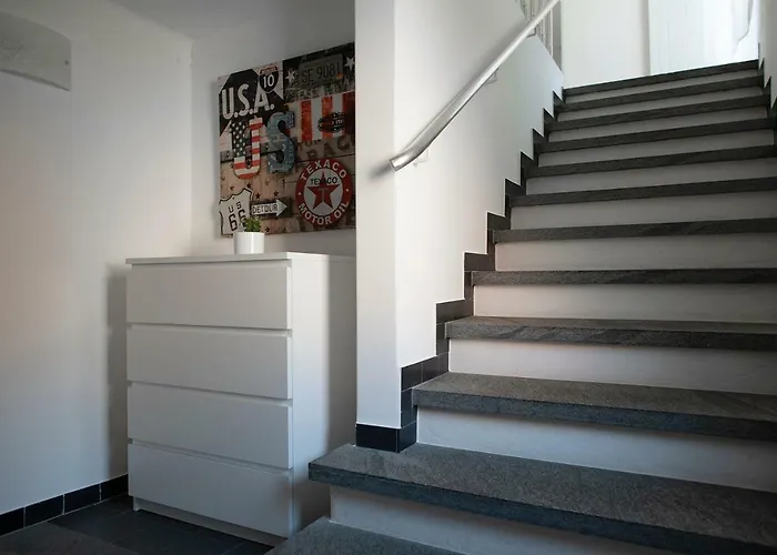 Locarno, Casa Pioda - Nahe Zentrum, Mit Balkon Und Parkplatz