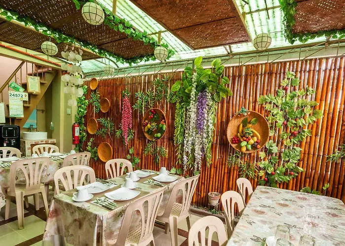 Conrado'S Apartelle