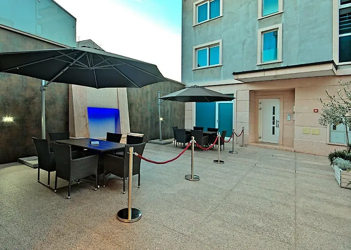 Apartments Riva-Interauto