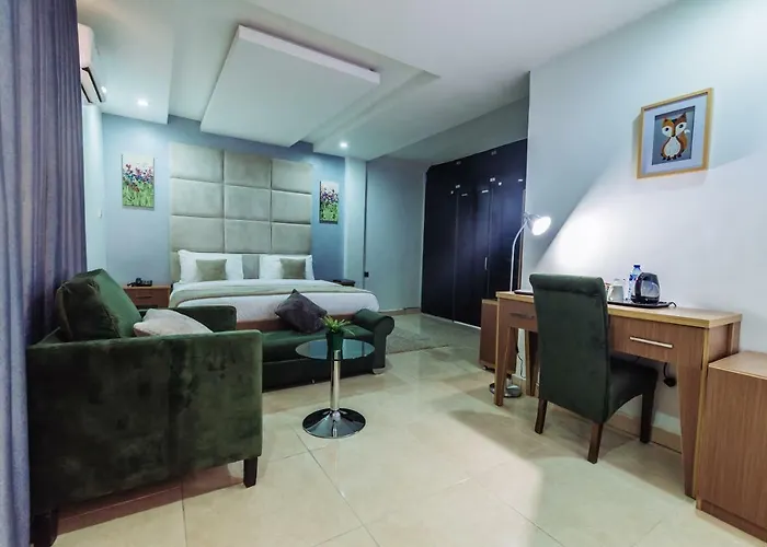 Tranquil Mews Hotel
