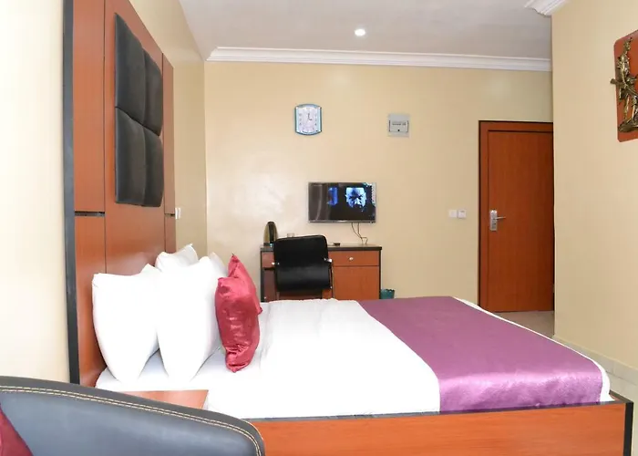 Limoh Suites