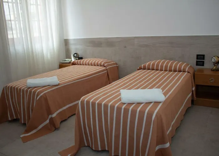 Hotel Apeneste