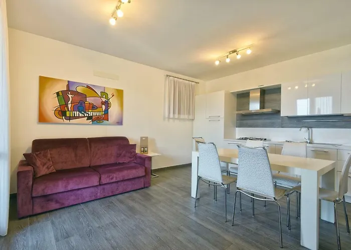 Les Maisons - Ruculi Hospitality