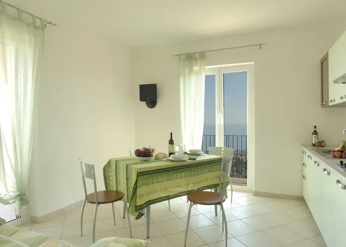 Casa Vacanze Santi