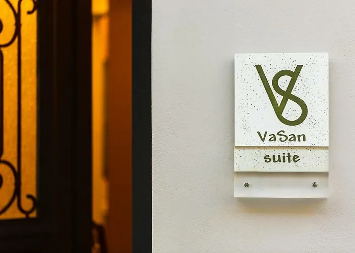 Vasan Suite - Luxury Old Town House With Private Jacuzzi