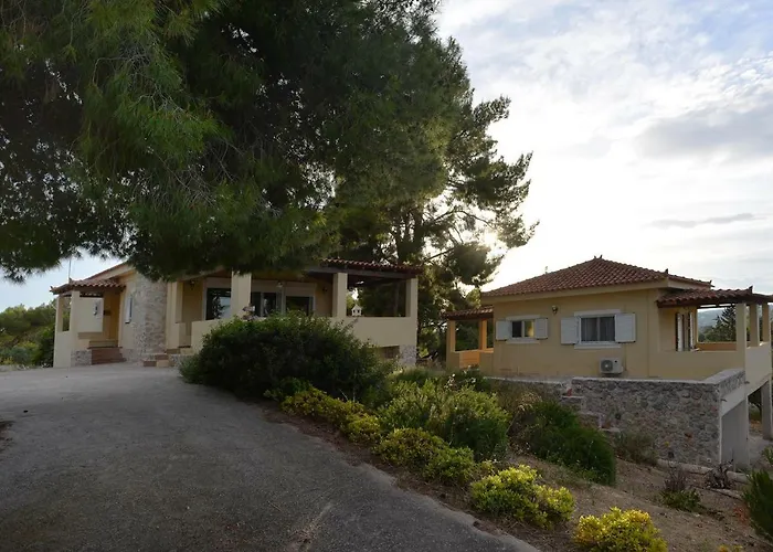 Filoxenos Estia-Houses
