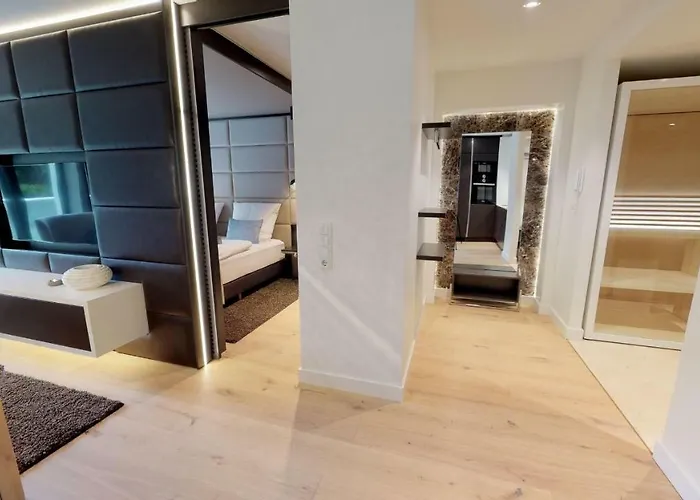 White Pearl Apartment 2.08
