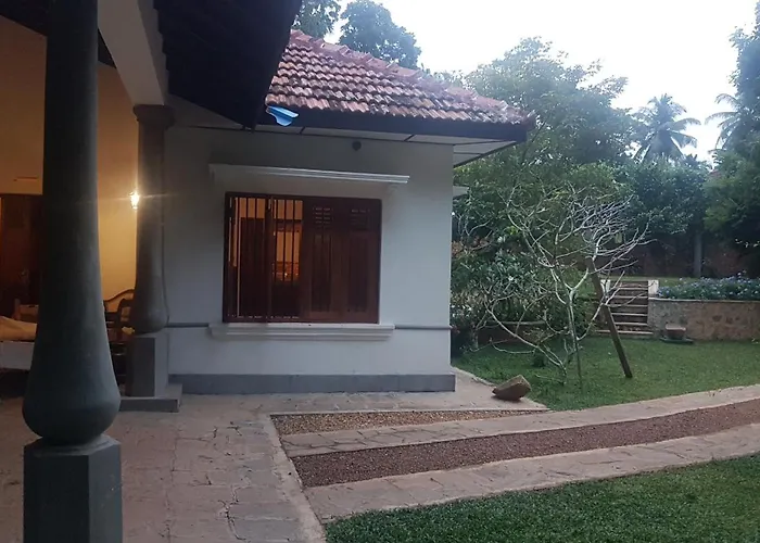Siriniwasa Luxury Villa With Private Pool