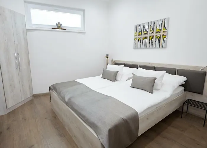 Foter Apartman Ii.