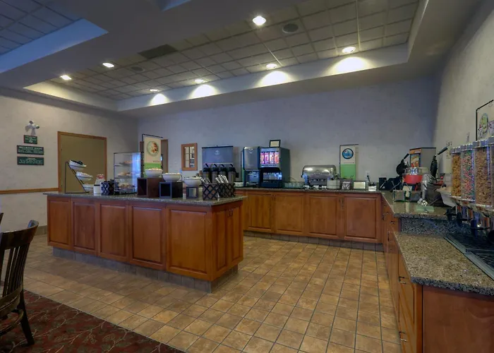 Country Inn & Suites By Radisson, Calgary-Northeast