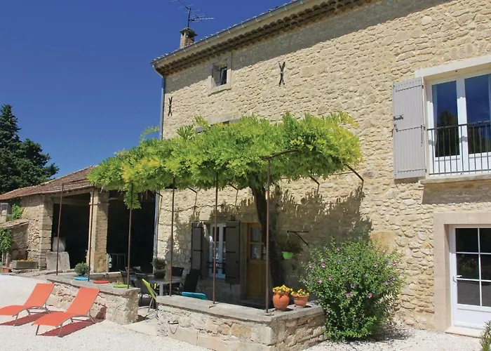 3 Bedroom Awesome Home In Pernes Les Fontaines