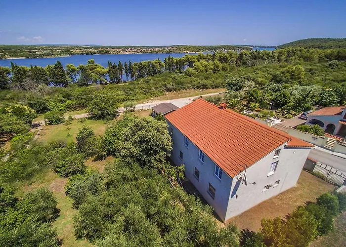 Apartments Nikic