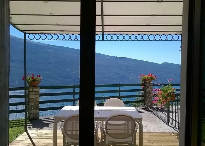 Casa Navla' Appartamenti "Ulivi"- "Fiori" -"Velieri"-"Luna"-"Nido"-"Taverna"