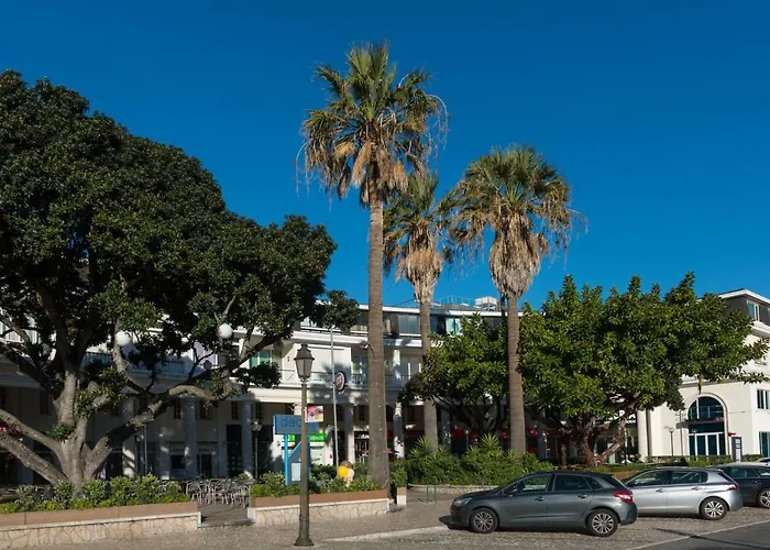 Cascais-Estoril Beachfront Apartments