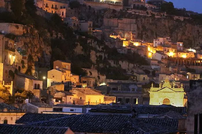 Vico Muccio. Luminosa Casa D'Epoca