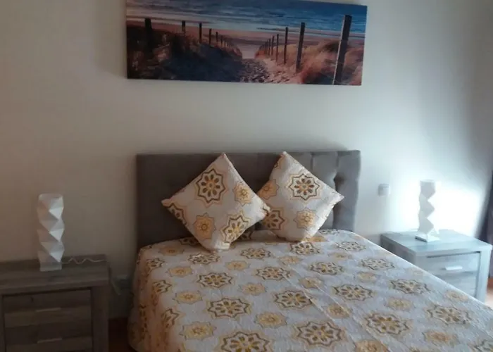 Apartamento Novo Com Piscina Olhao