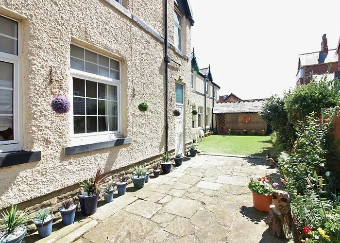 The Coach House Apartment