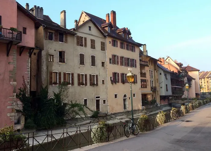 Gite Urbain Au 2Bis - Annecy