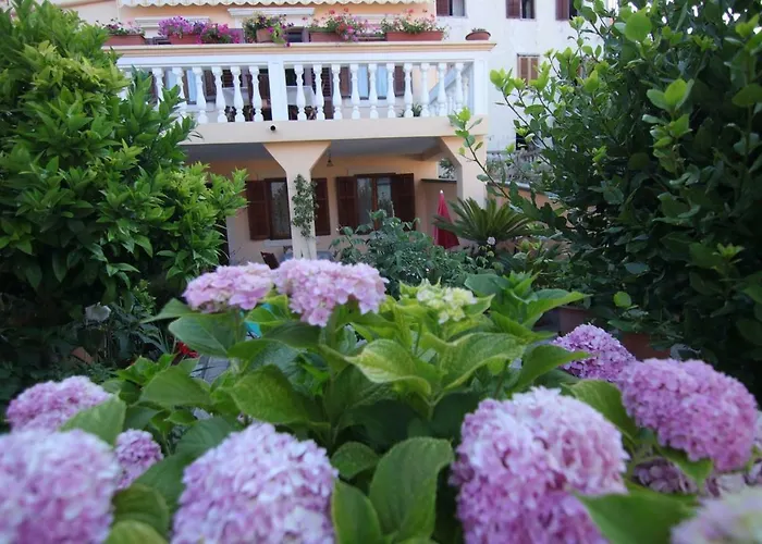App With A Lovely Patio