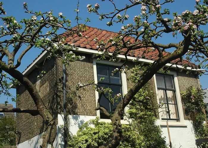 Apple Tree Cottage - Charming Canal Home In Our Idyllic Garden