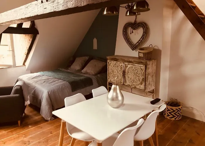 Comme A La Maison