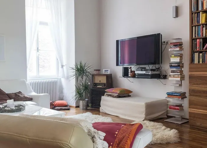 Spacious Old Town Luxury Apartment