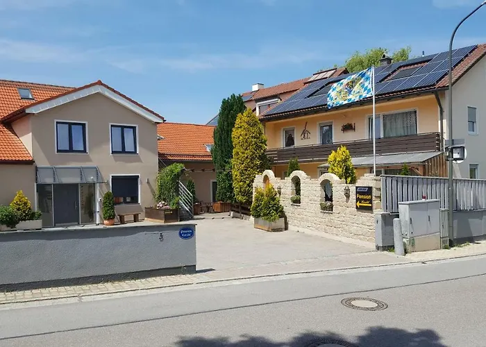 Pension Und Ferienwohnungen Lerchl