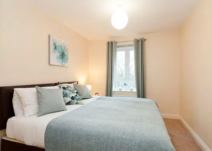 Central 2 Bedroom Apartment