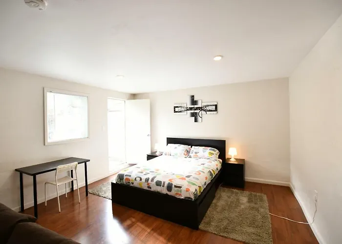 Private Unit / Private Bathroom Near Bart & Sf