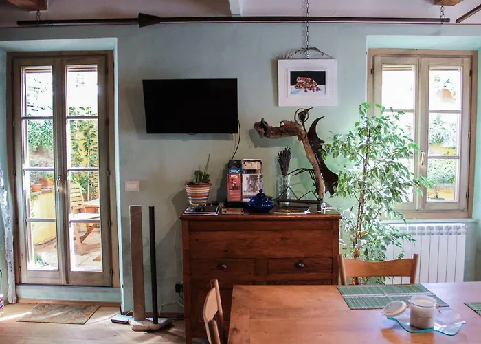 Residenza Fra Le Torri - Charme & Art Gallery Home