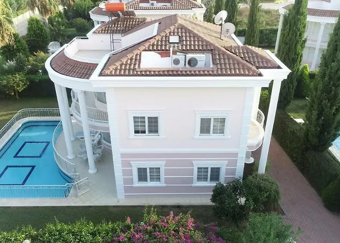 Villa Aslam, Belek Mahallesi 218 Sokak No 4C Tolerance Golf Sitesi C-1 Blok, Serik, Antalya