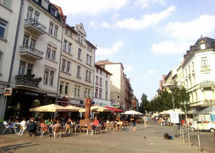 Citycentre Room For 1 Female Persons - Alternative Plus 1 Child