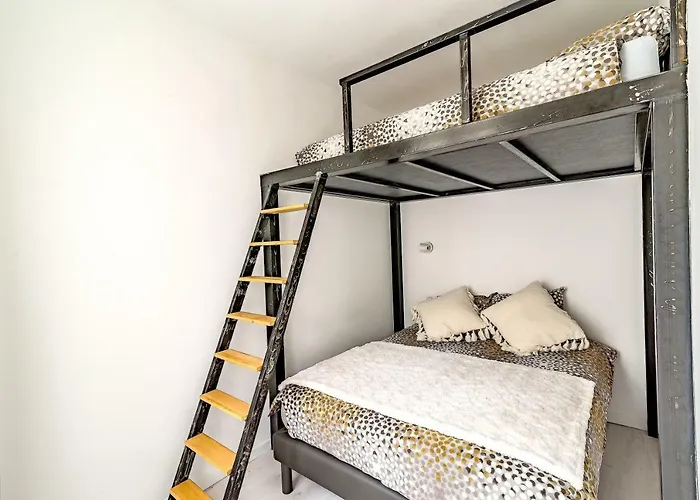 Chambre Et Appartements Entre Le Pont D Avignon Et Le Palais Des Papes - Ac Clim Parking