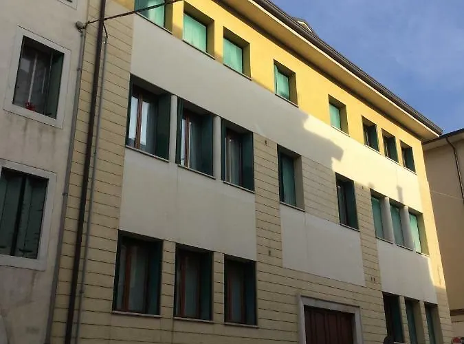 Elegant Apartment