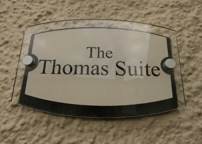 The Thomas Suite