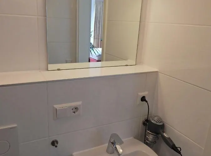 Free Apartment - Bei Der Markthalle