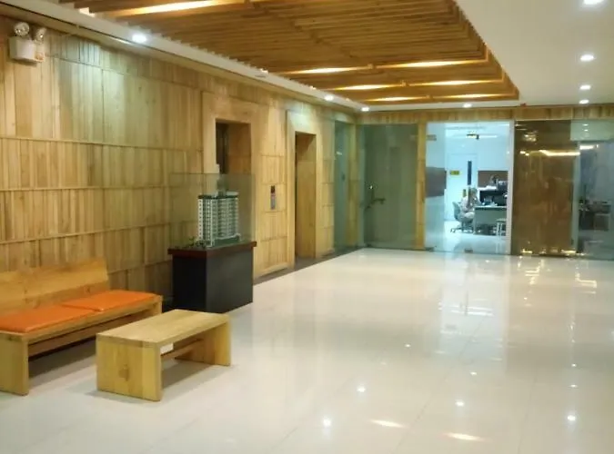 Cityscape Residences, Unit 702
