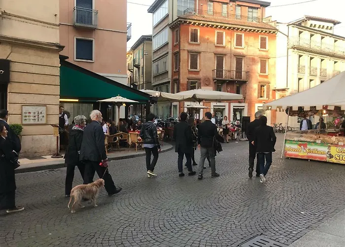 Via Roma 12 Verona