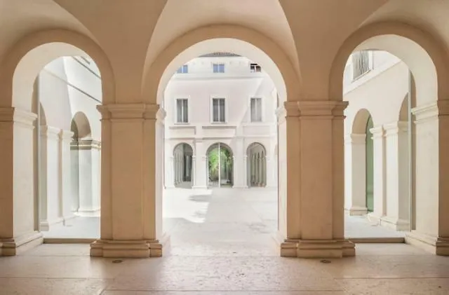Palazzo Beccagutti Cavriani - Gallery Suite E Frescoes Suite