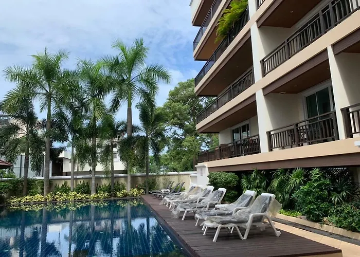 Jomtien Beach Penthouses Condo