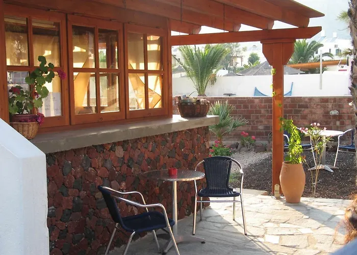 5Bedroom Villa In Perissa Beach