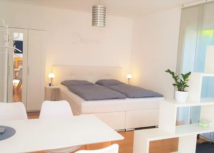 Apartment Am Paradies - 10 Minuten Fussweg Zur Innenstadt