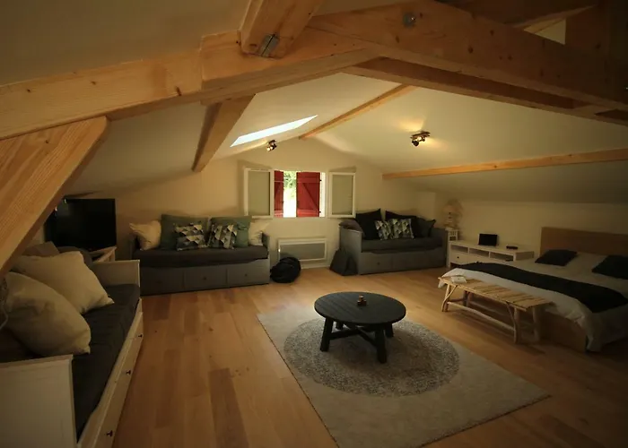 Camp Basque // Maison Erribera // Bidarray