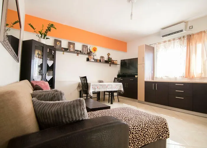 Minas-Maria House