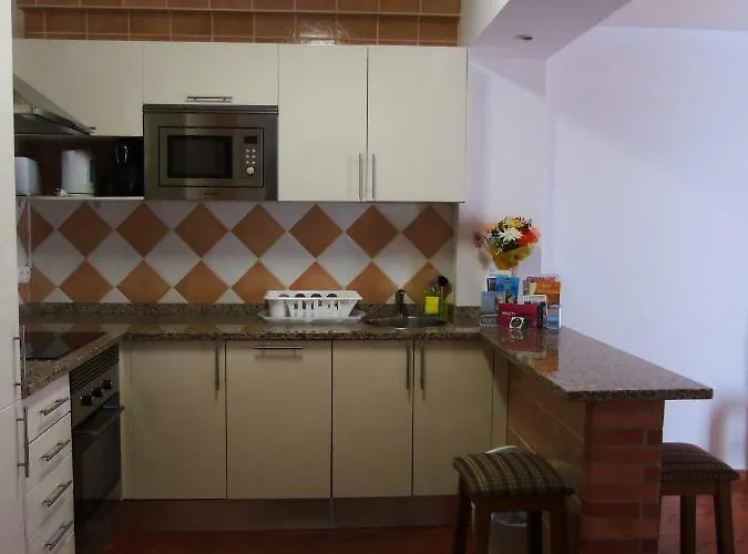Cantinho Das Estrelas, Luz Lagos