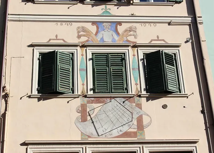 Sonnenuhr Bolzano Apartments