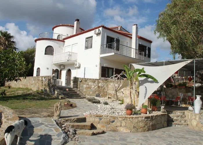 Charly Point Villa