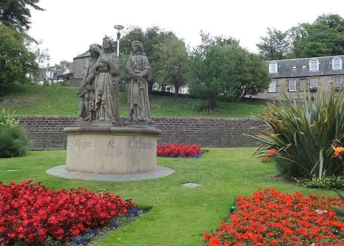 Easdale House Apartments