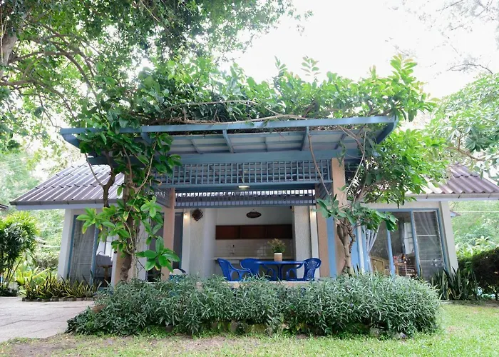 Baan Kratom Tong By The Sea