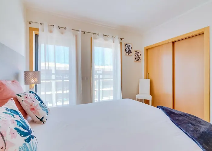 Ria House - Beautiful Apartment With Swiming Pool